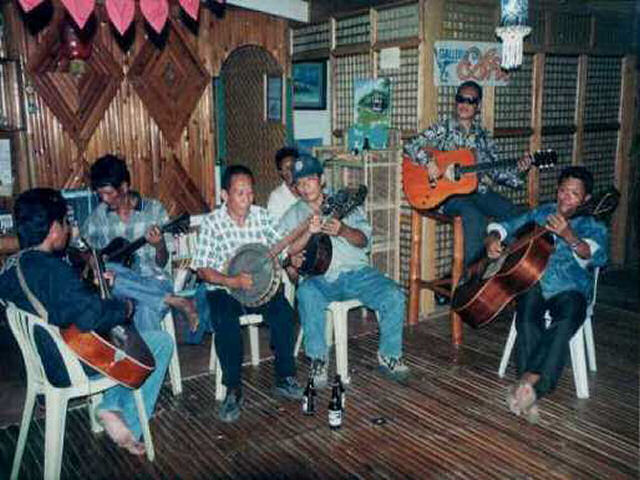'Sandugan Band'